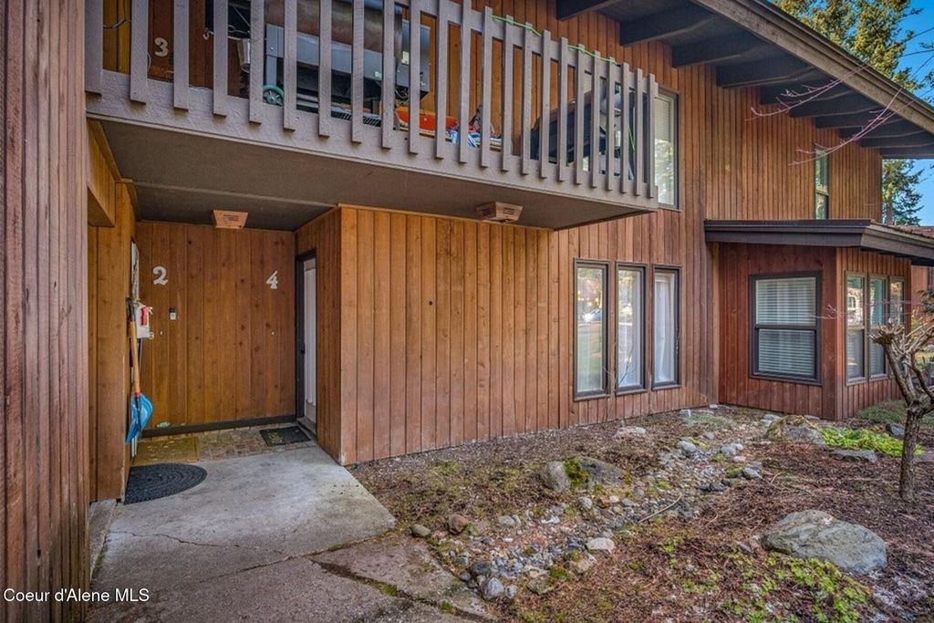 Photo of 5480 Racquet Rd #4, Rathdrum, ID 83858 (MLS # 26-1921)