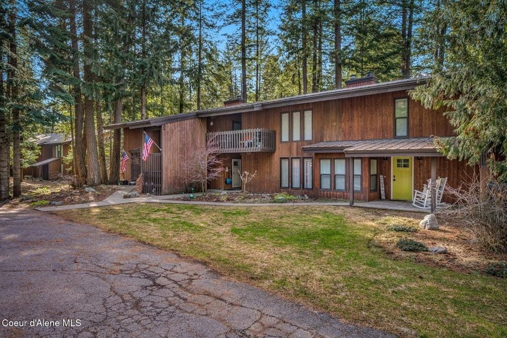 Photo of 5480 Racquet Rd #4, Rathdrum, ID 83858 (MLS # 26-1921)