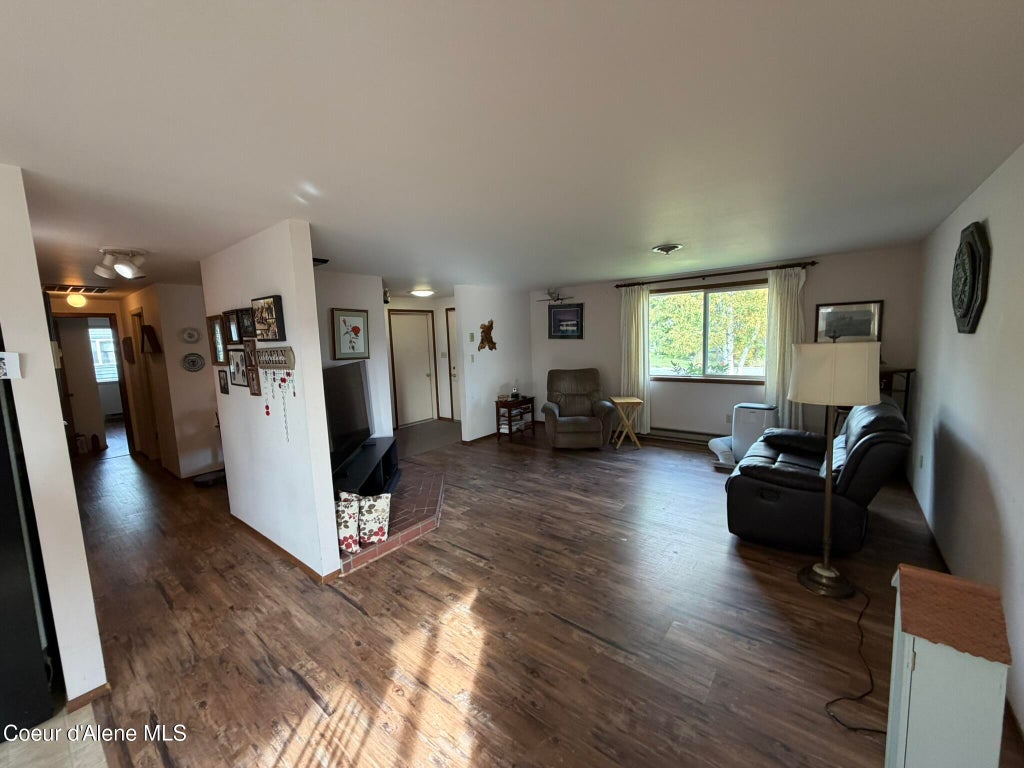 Photo of 1717 Poplar ST, Sandpoint, ID 83864 (MLS # 26-10207)