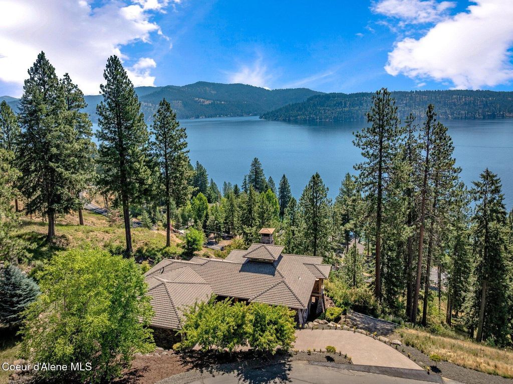 Photo of 5574 ONYX Cir, Coeur dAlene, ID 83814 (MLS # 25-7483)