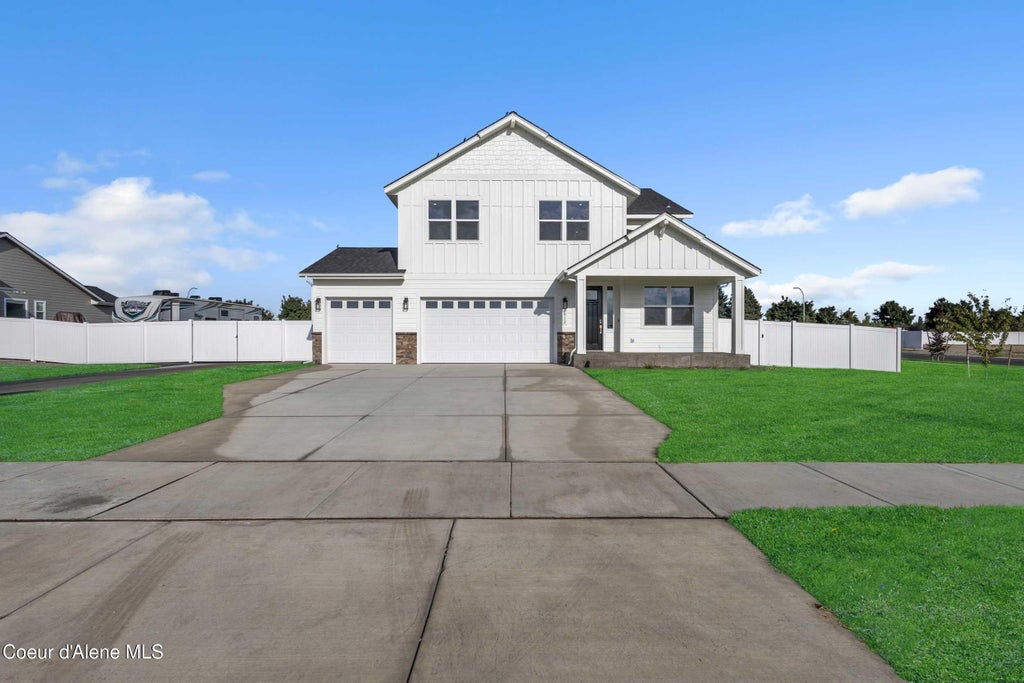 Photo of 3013 Cassiopeia St, Post Falls, ID 83854 (MLS # 26-8828)