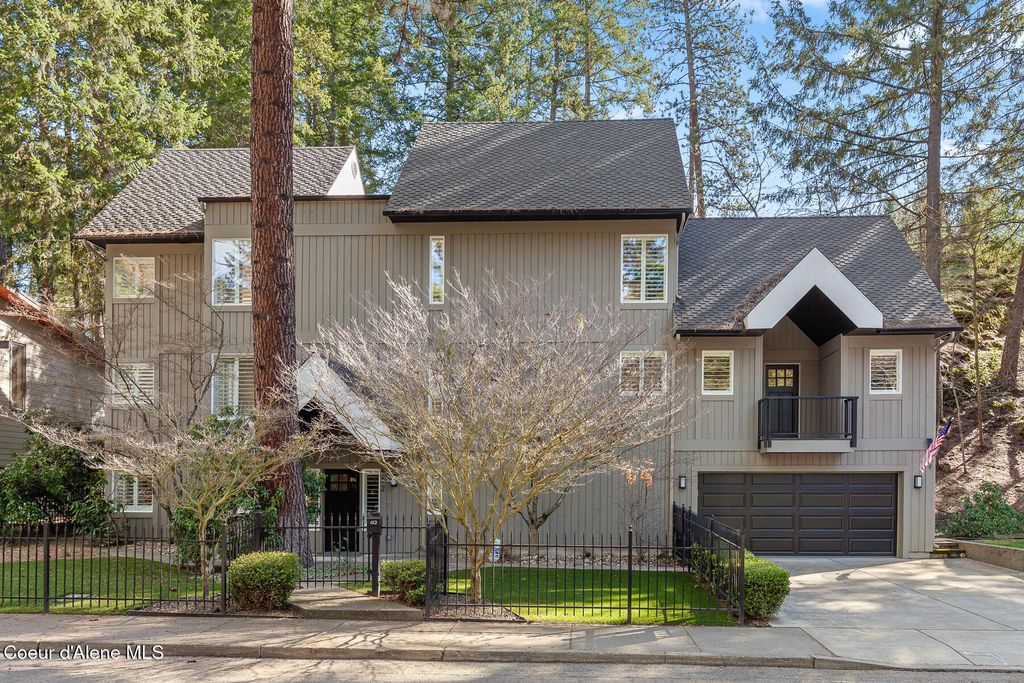 Photo of 612 14th St, Coeur dAlene, ID 83814 (MLS # 26-2709)