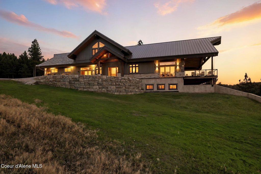Photo of 4440 LISA Rd, Harrison, ID 83833 (MLS # 25-8978)