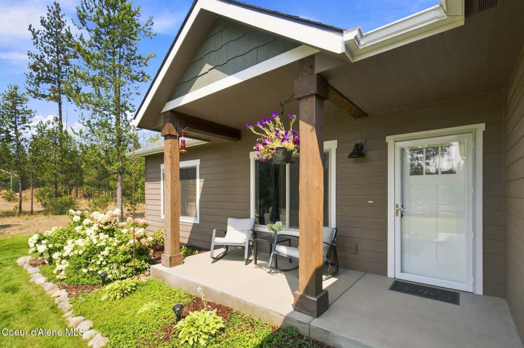 Photo of 29 BUMPY WAY, Blanchard, ID 83804 (MLS # 26-8611)
