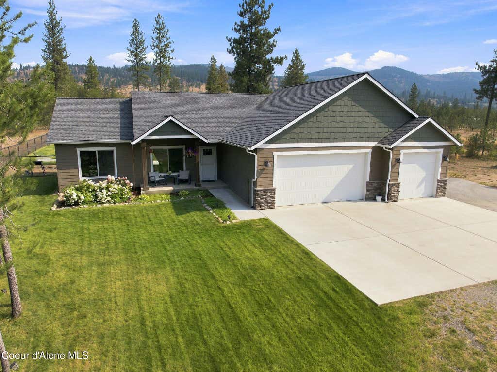 Photo of 29 BUMPY WAY, Blanchard, ID 83804 (MLS # 26-8611)