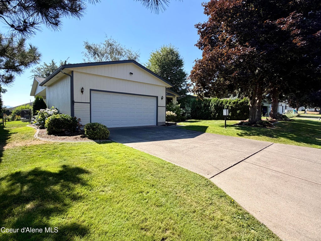 Photo of 1224 Leisure DR, Hayden, ID 83835 (MLS # 26-7912)