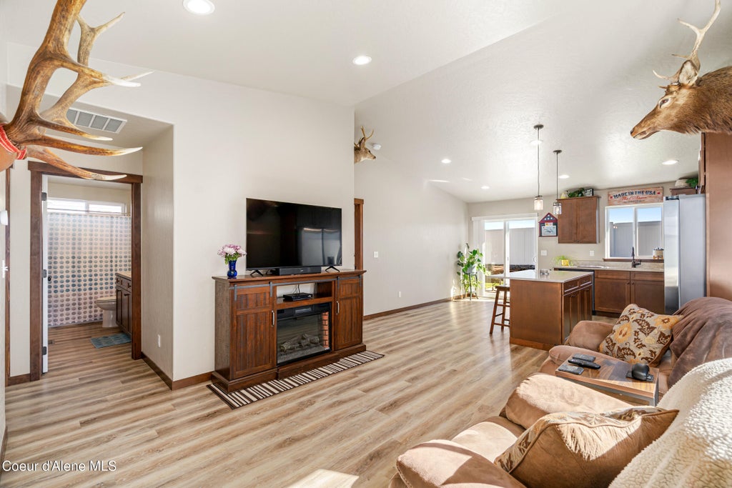 Photo of 12570 Cavanaugh DR, Rathdrum, ID 83858 (MLS # 26-9785)