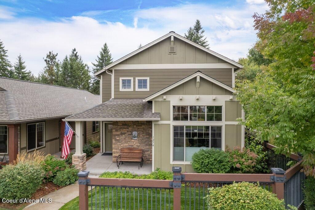 Photo of 1274 GROVE, Coeur dAlene, ID 83815 (MLS # 25-9991)
