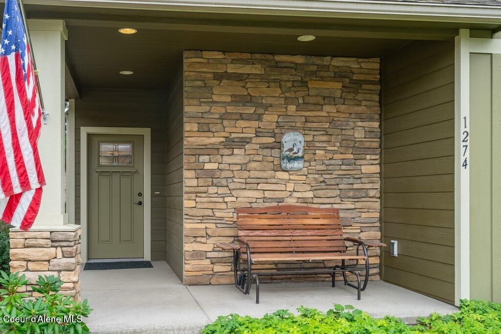 Photo of 1274 GROVE, Coeur dAlene, ID 83815 (MLS # 25-9991)