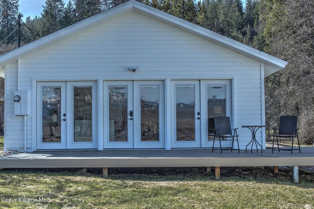 Photo of 6955 Apple Aly, Bonners Ferry, ID 83805 (MLS # 26-3386)