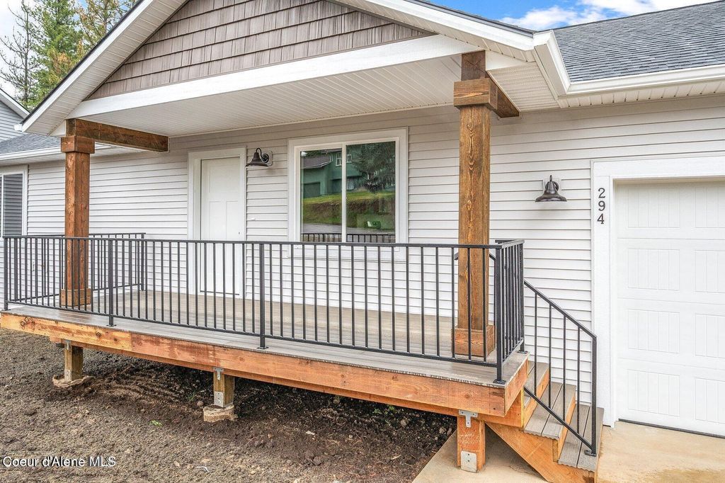 Photo of 515 Lower Rio Vista Vista, Osburn, ID 83849 (MLS # 26-6380)