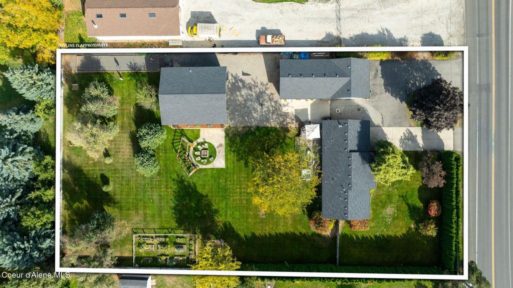 Photo of 7671 4th, Dalton Gardens, ID 83815 (MLS # 26-187)