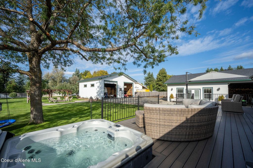 Photo of 7671 4th, Dalton Gardens, ID 83815 (MLS # 26-187)