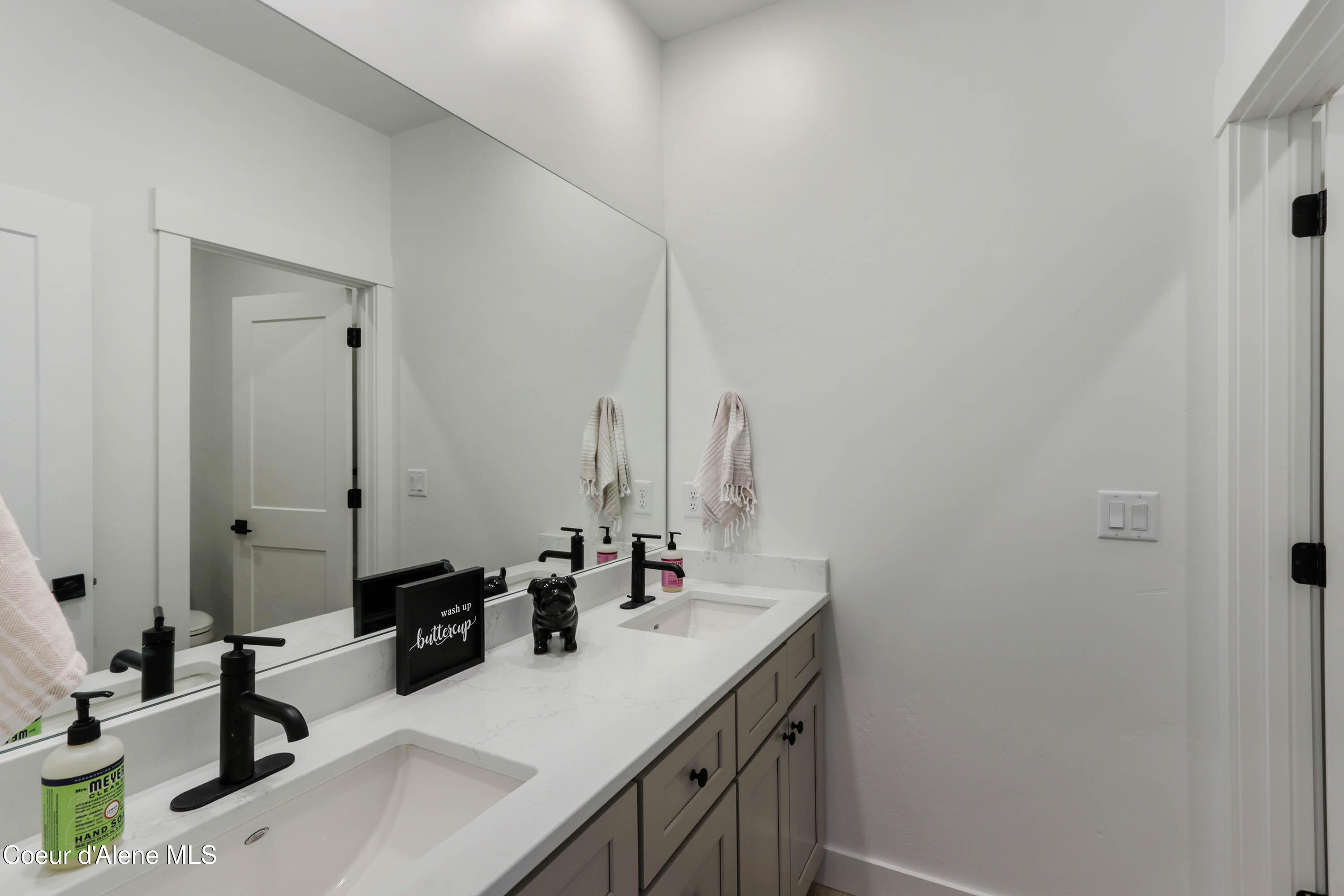 534 S University Park Way, Sandpoint, Idaho image 25