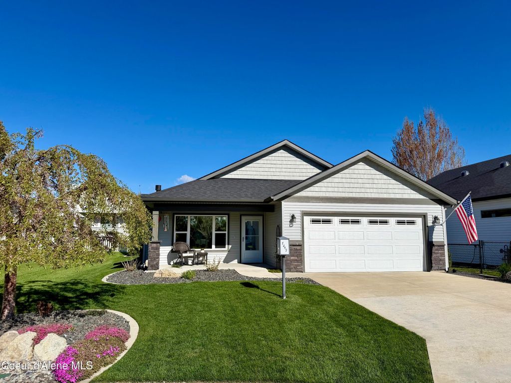 Photo of 8493 Retirewood Ct, Hayden, ID 83835 (MLS # 26-4035)