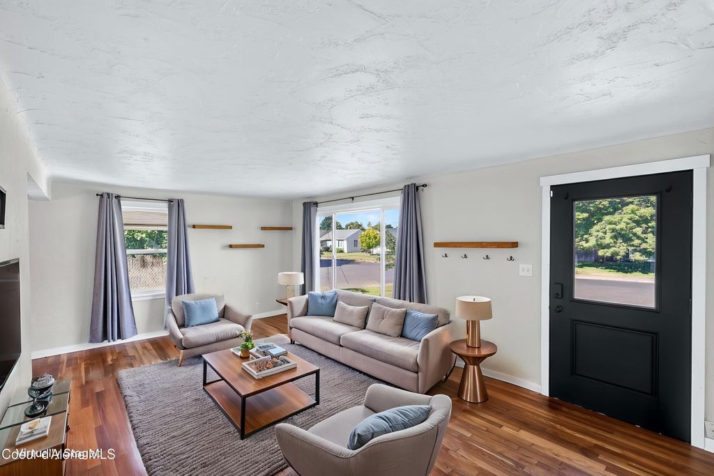 Photo of 5104 Elgin ST, Spokane, WA 99205 (MLS # 26-6263)