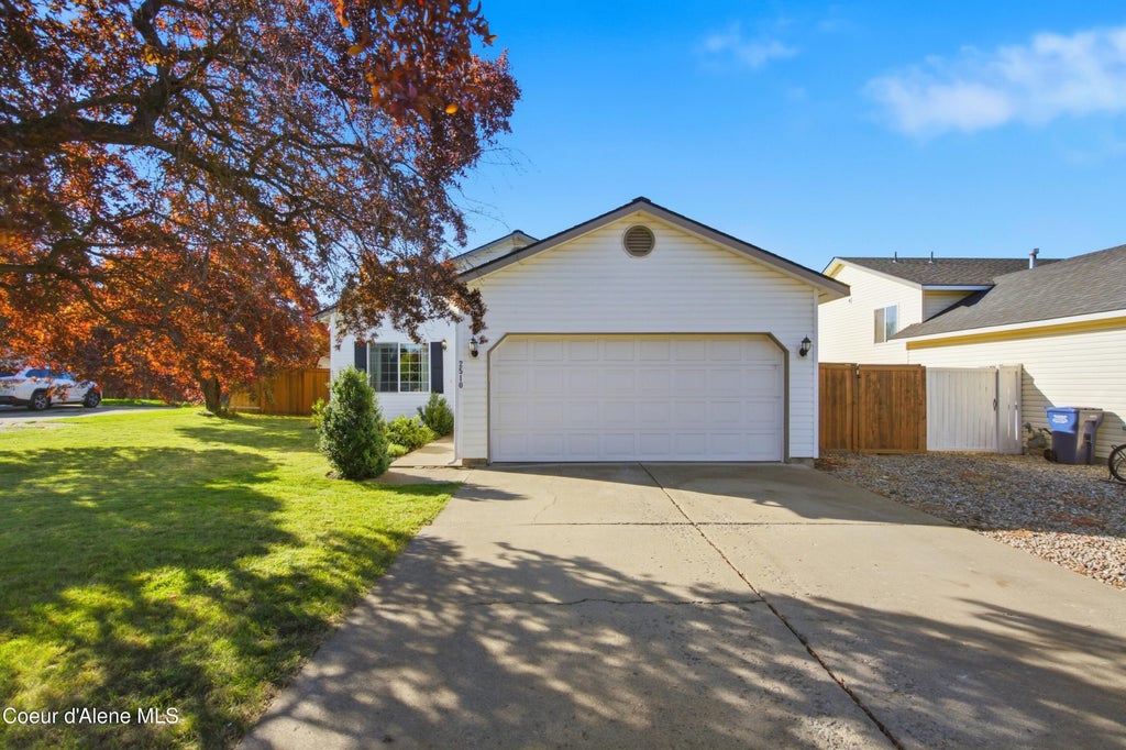 Photo of 2510 CLAIRBORNE Ln, Coeur dAlene, ID 83815 (MLS # 26-9460)