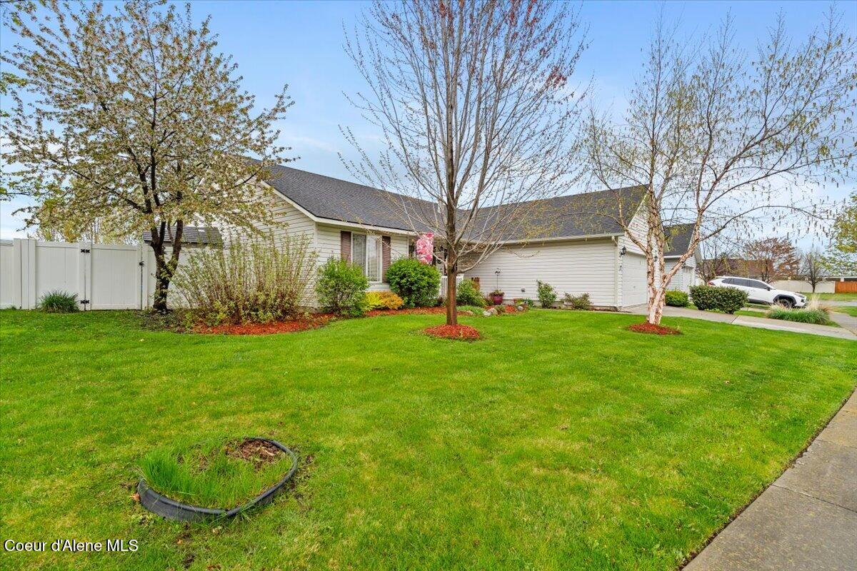 4777 LEMONWOOD