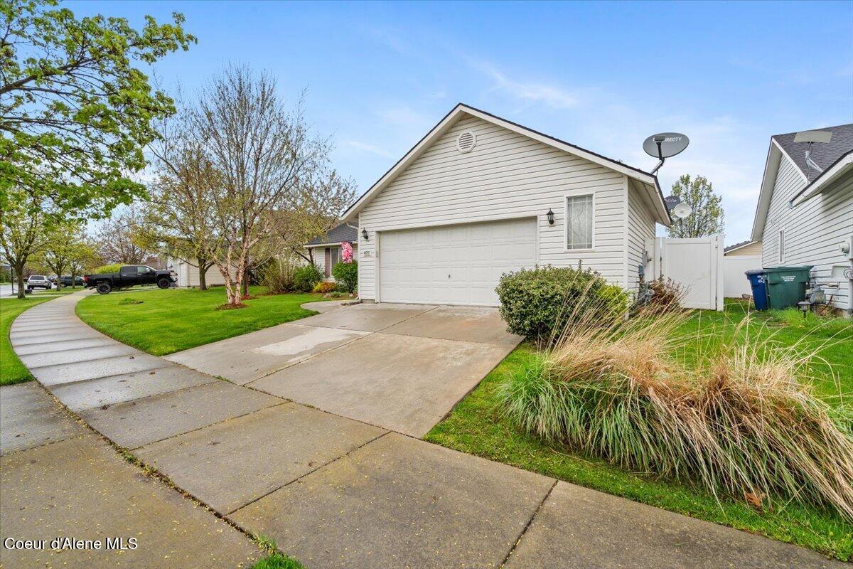 4777 LEMONWOOD