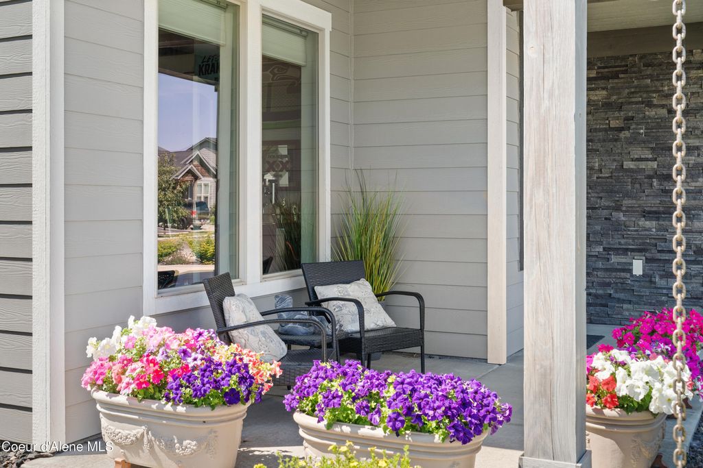 Photo of 2877 Callary St, Post Falls, ID 83854 (MLS # 25-8787)