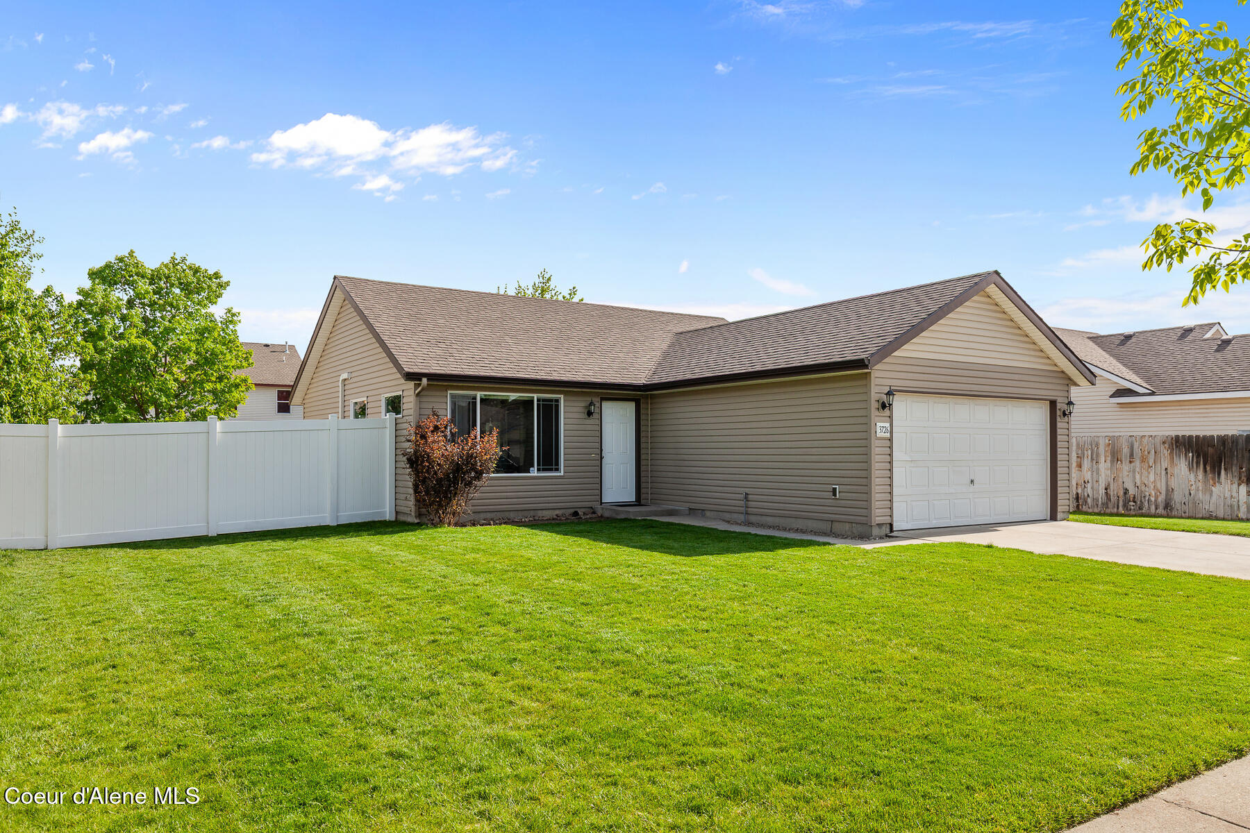 3726 Pandion