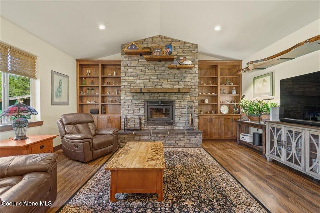 Photo of 517 Songbird Way, Spirit Lake, ID 83869 (MLS # 26-3188)