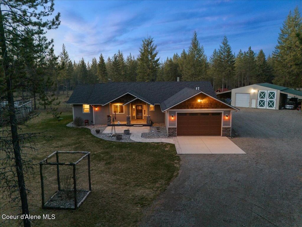 Photo of 517 Songbird Way, Spirit Lake, ID 83869 (MLS # 26-3188)