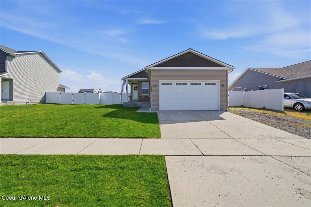 Photo of 8830 Mountainshire Rd, Post Falls, ID 83854 (MLS # 26-5296)