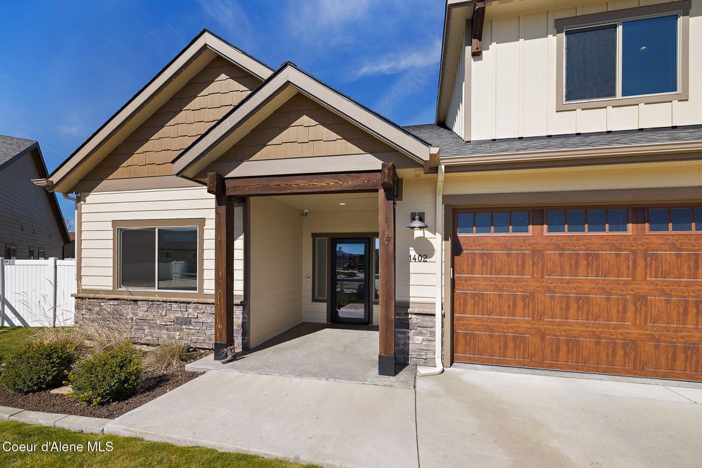 Photo of 1402 Wayward Cir, Post Falls, ID 83854 (MLS # 26-3225)