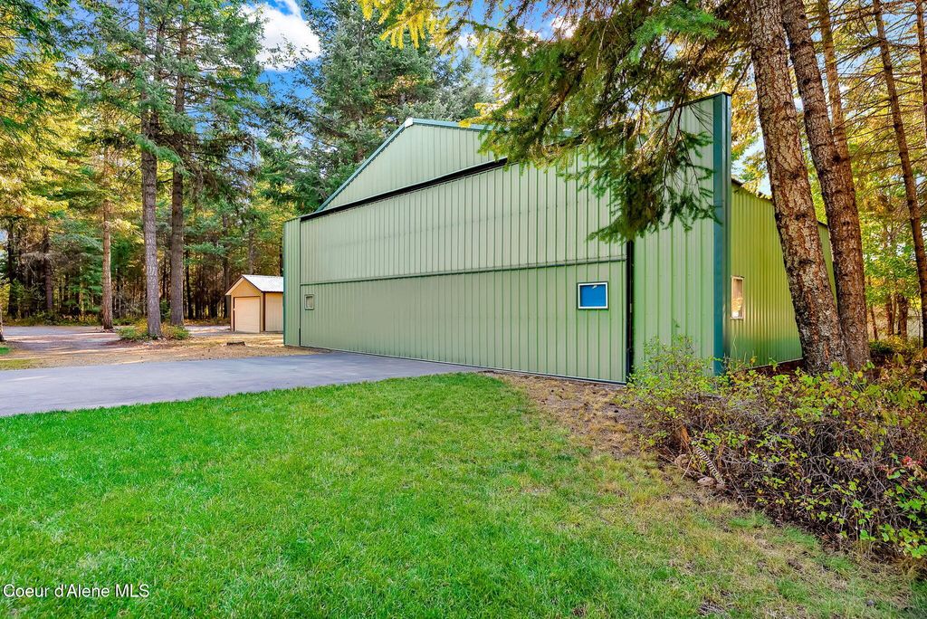 Photo of 8599 Apache Trl, Athol, ID 83801 (MLS # 25-10277)