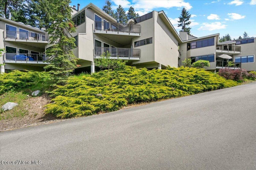 Photo of 3570 Tobler RD #UNIT B8, Hayden, ID 83835 (MLS # 26-5237)
