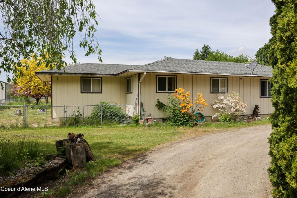 Photo of 8705 RAMSEY Rd, Hayden, ID 83835 (MLS # 25-5219)