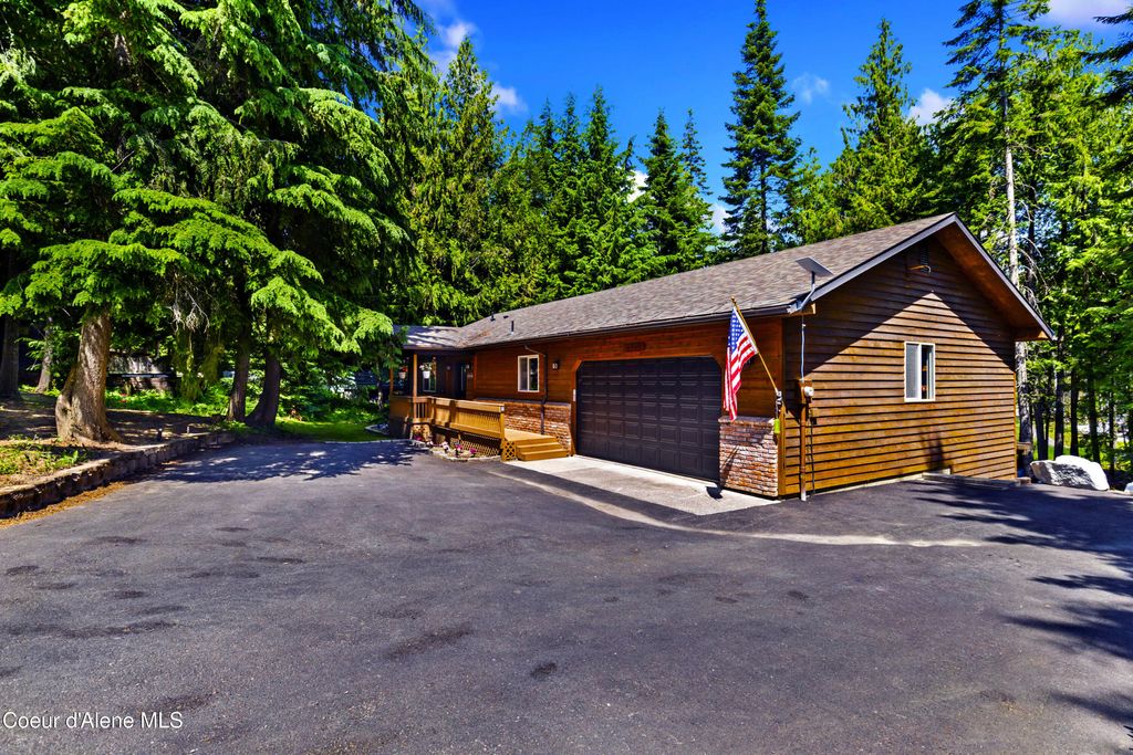 Photo of 1205 Wooded Acres Dr, Sagle, ID 83860 (MLS # 26-1288)