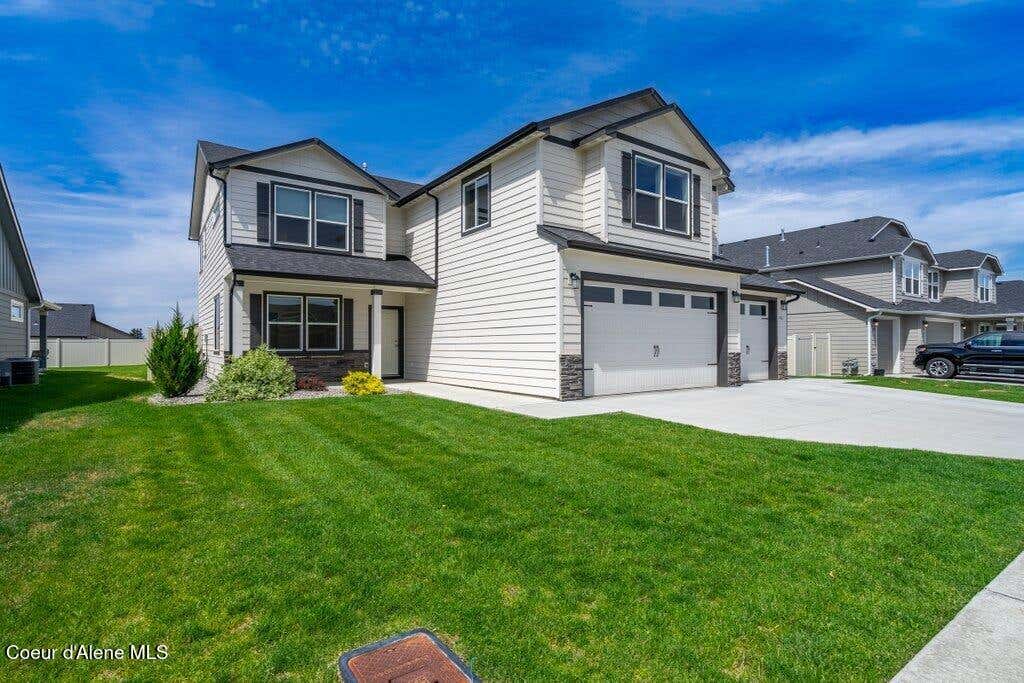 Photo of 3921 Lynn ST, Post Falls, ID 83854 (MLS # 26-8005)