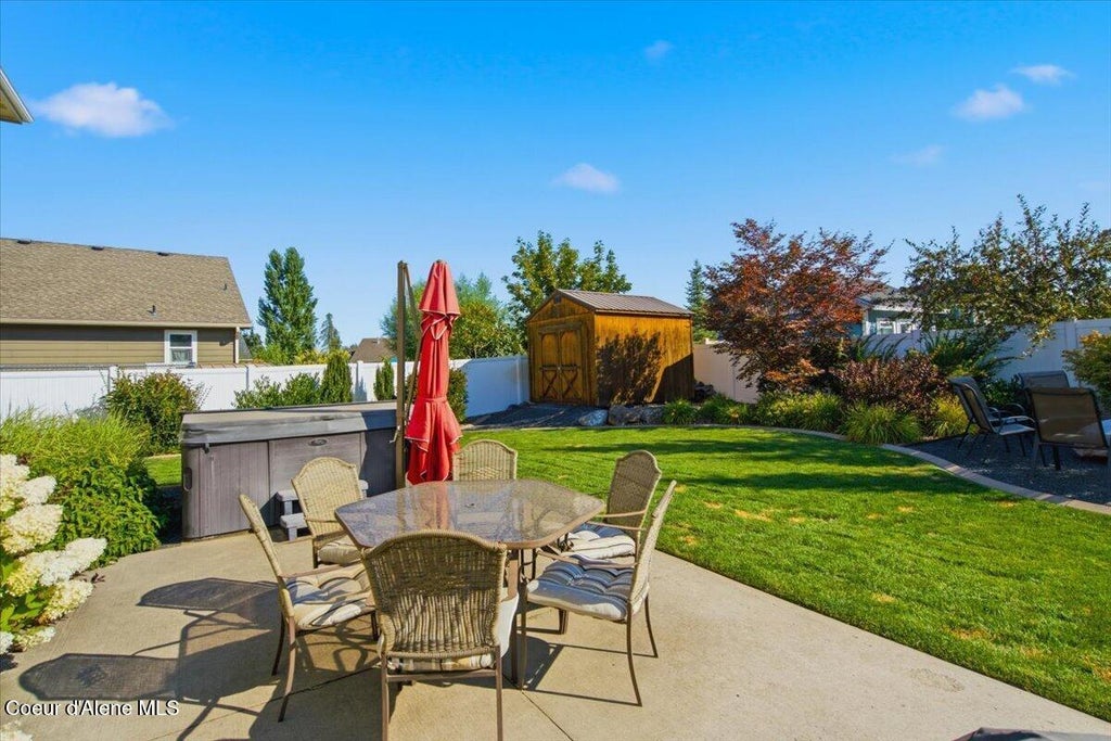 Photo of 6986 Cornwall St, Coeur dAlene, ID 83815 (MLS # 26-9211)