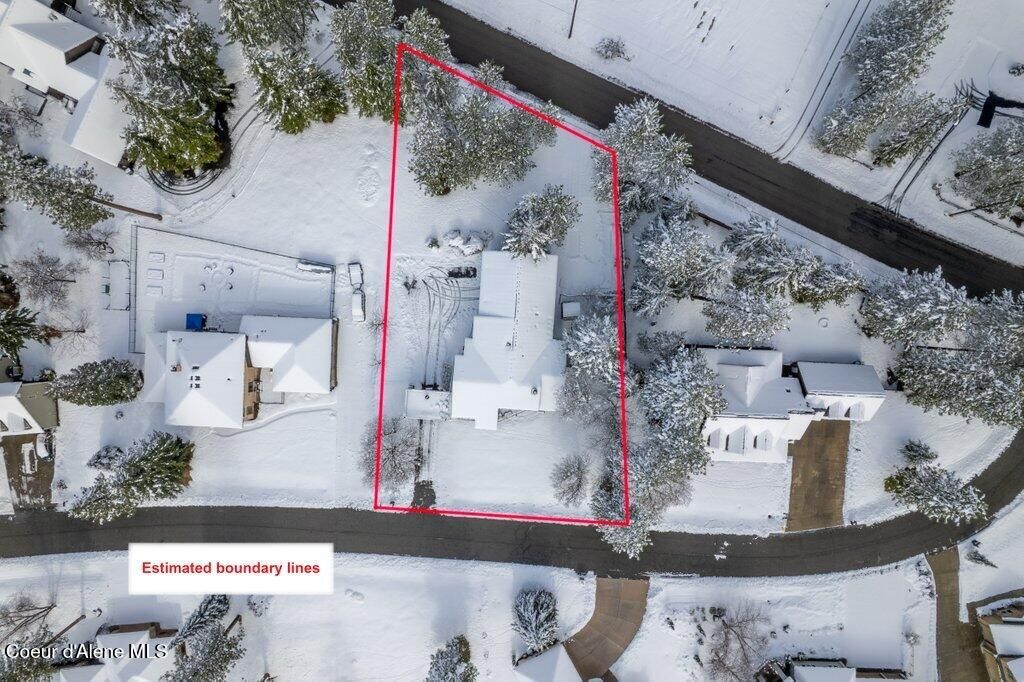 Photo of 4263 Burchell Dr, Hayden, ID 83835 (MLS # 26-2391)