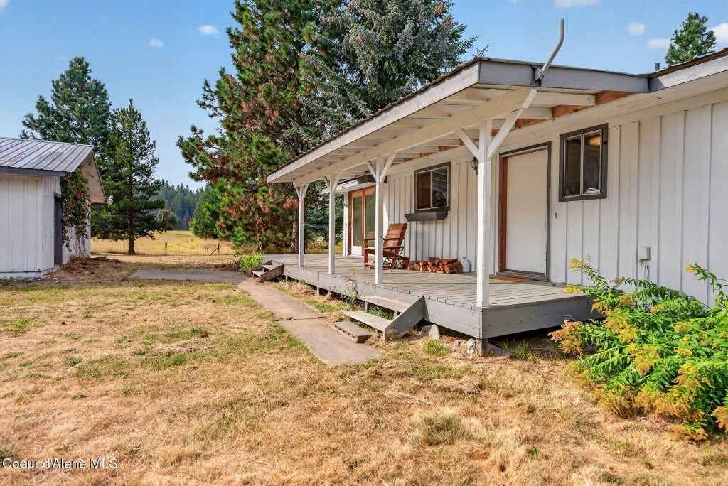 Photo of 76 Tower RD, Naples, ID 83847 (MLS # 26-8881)