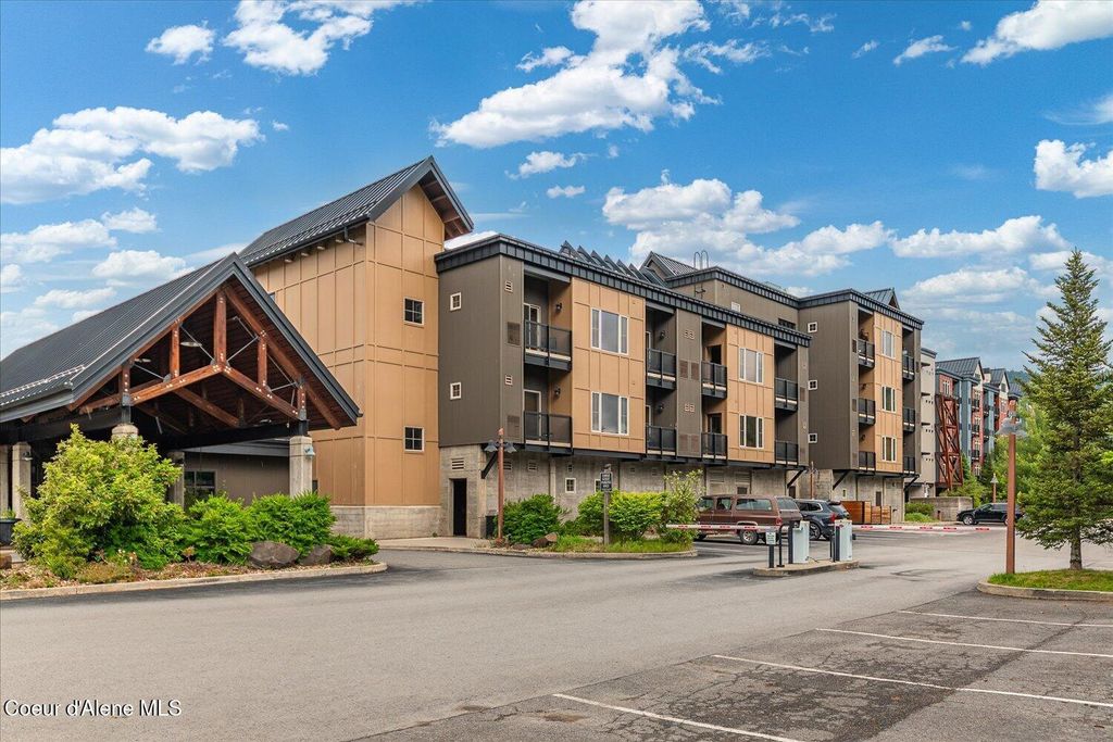 Photo of 604 Bunker # 401, Kellogg, ID 83837 (MLS # 26-4935)