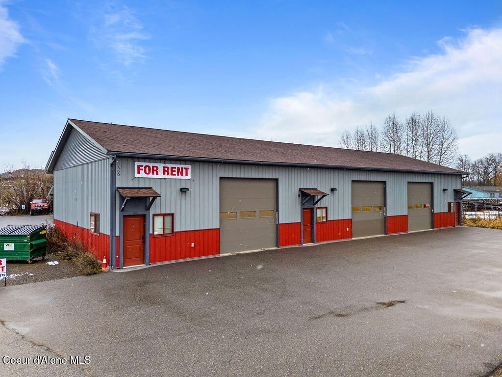 Photo of 300 Vermeer Dr, Ponderay, ID 83852 (MLS # 26-9045)