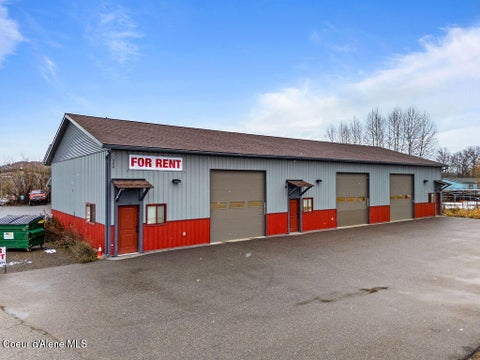 Photo of 300 Vermeer Dr, Ponderay, ID 83852 (MLS # 26-9045)
