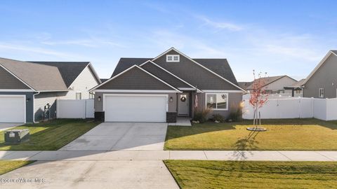 Photo of 5748 THEISMANN Rd, Rathdrum, ID 83858 (MLS # 25-10603)