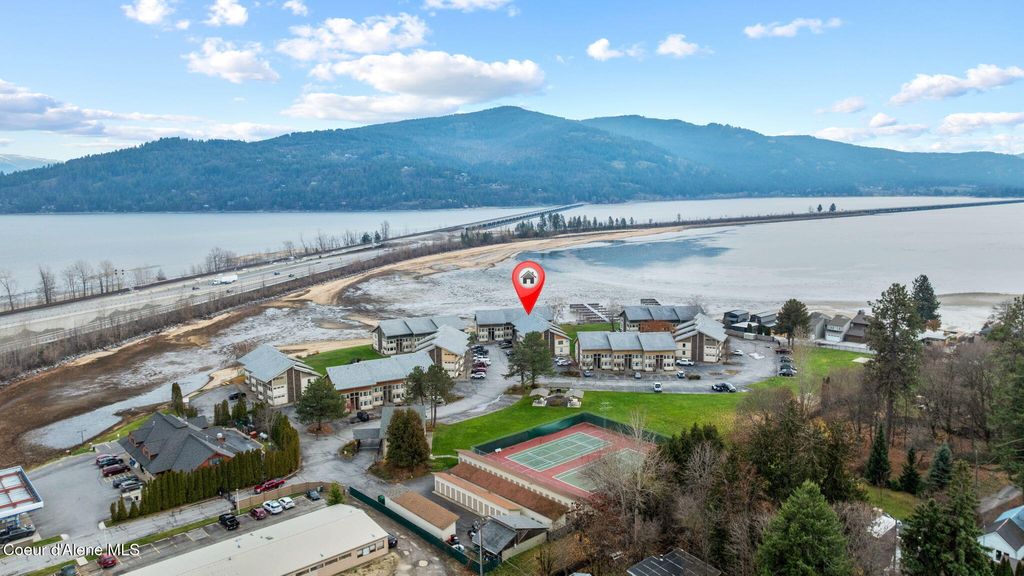 Photo of 301 IBERIAN Way #223, Sandpoint, ID 83864 (MLS # 26-3287)