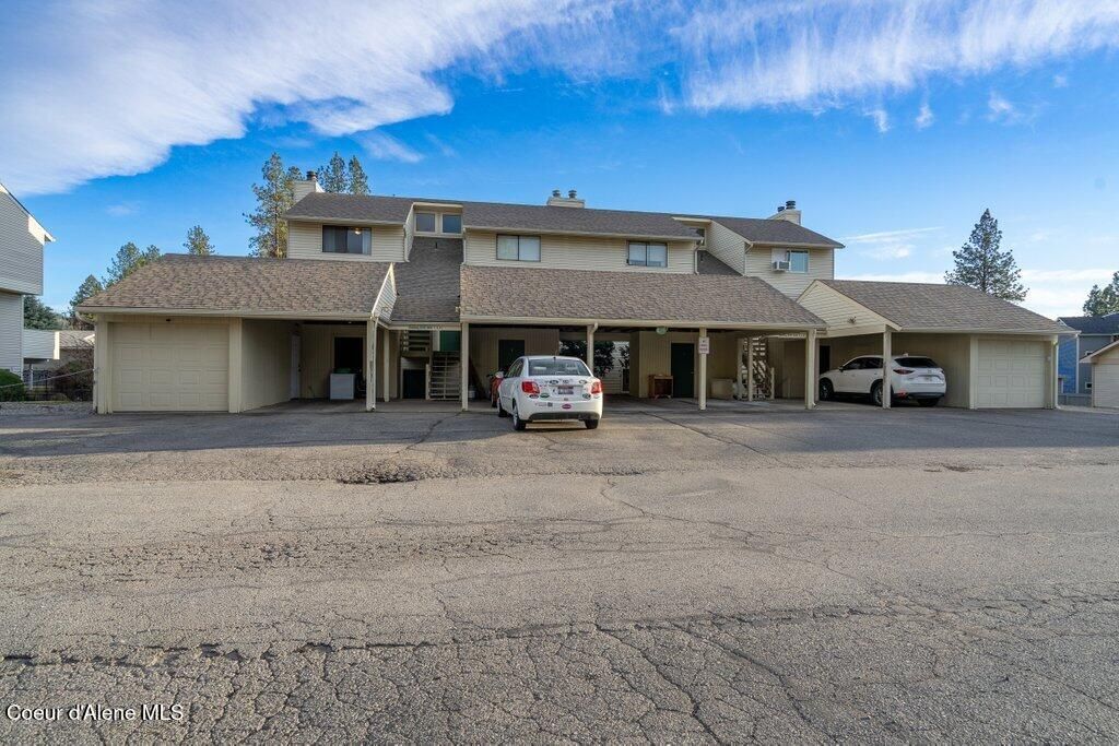 Photo of 8205 Ridgewood Dr #APT 3, Hayden, ID 83835 (MLS # 26-1706)