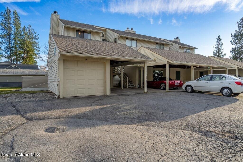 Photo of 8205 Ridgewood Dr #APT 3, Hayden, ID 83835 (MLS # 26-1706)
