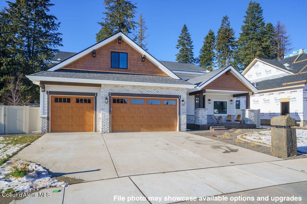 Photo of 1003 STEEPLE CHASE Rd, Hayden, ID 83835 (MLS # 25-10179)