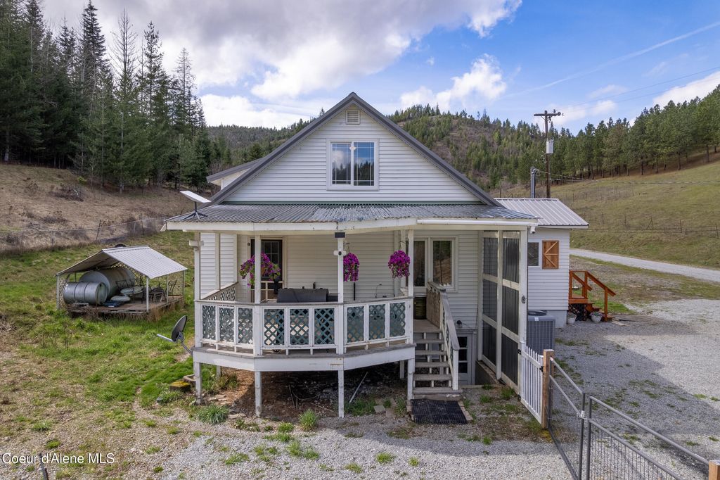 Photo of 15876 Skeel Gulch Rd, Cataldo, ID 83810 (MLS # 26-3119)