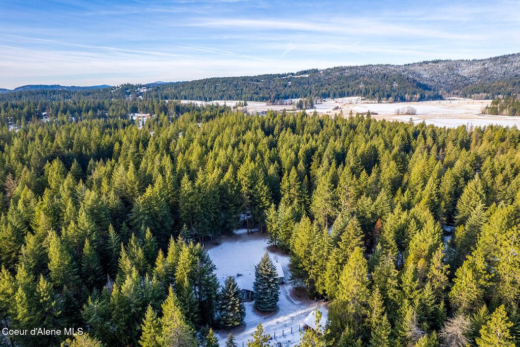 Photo of 13757 Idaho Rd, Rathdrum, ID 83858 (MLS # 26-49)