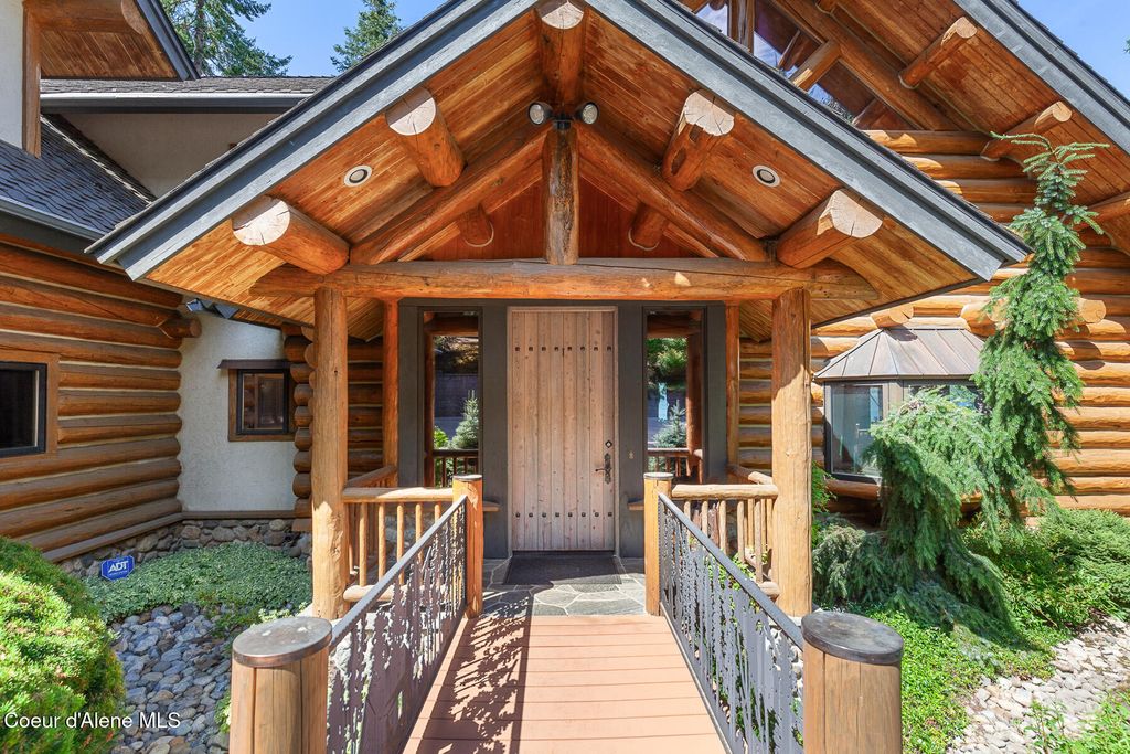 Photo of 9247 Hart Ln, Hayden, ID 83835 (MLS # 25-6920)