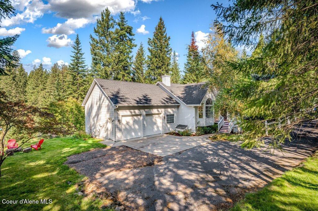 Photo of 12245 Friar DR, Hayden, ID 83835 (MLS # 26-9575)