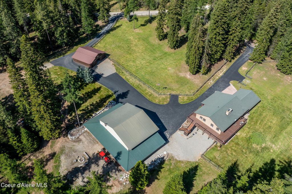 Photo of 4684 WILDLIFE Trl, Hayden, ID 83835 (MLS # 25-5533)